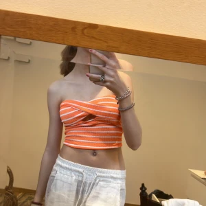 Jättefin sommar topp! - Rensar, säljer därför till extremt billiga priser! Xs. Vet tyvärr inte märket