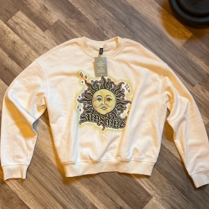 tröja  - En tröja i XL 