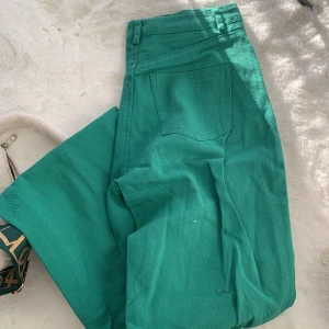 Byxor - Använd 1 gång sitter som ett smäck! 