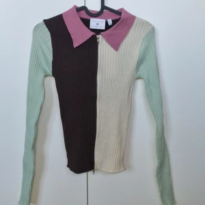 Tröja strl. 36  - Mycket fint skick. Helt oanvänd, lapp kvar.