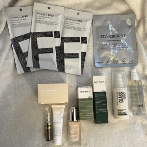 Hudvård paket  - Allt är oanvänt förutom facial misten från LYKO. Ingår 5 Ansiktsmasker, 2 ansiktskrämer (natt), 2 serum (1 glow), browgel samt settingspray.  Kom med prisförslag 