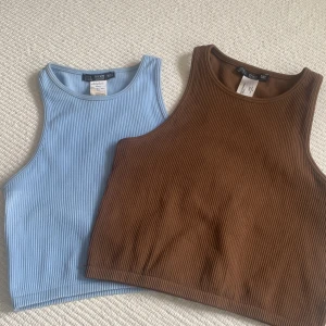 Linne - Säljer dessa två ribbade linnen köpt från chiquelle🤍 40 kr styck💓