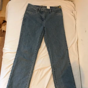 JEANS!! - Jeans i storlek 40<3