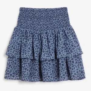 Blå leopardkjol från kappahl - Säljer denna blåa leopardkjol från kappahl, endast använd 1 gång! 200kr + frakt