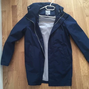 Elvine - I gott skick  Ser ut som ny Nypris:2100 kr  mitt Slutpris :350