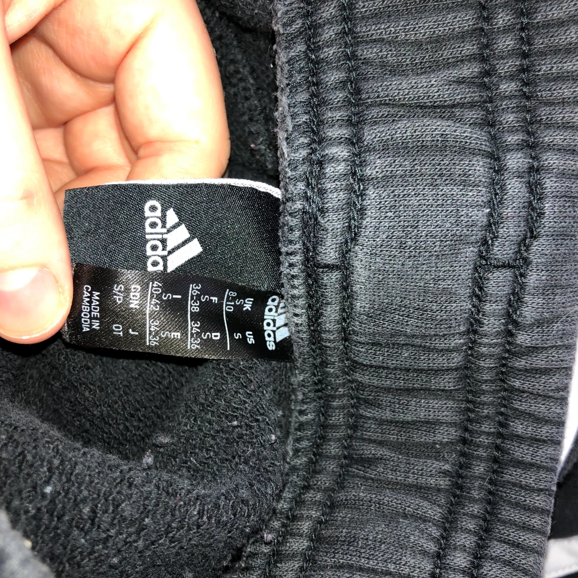 Adidas mjukisbyxor - 91