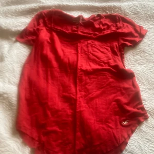 Hollister top - Kontakta vid köp och för bättre bilder