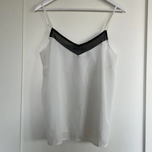 Even&Odd topp strl M - Lite använd Even&Odd topp strl M, ljusterbara axelband