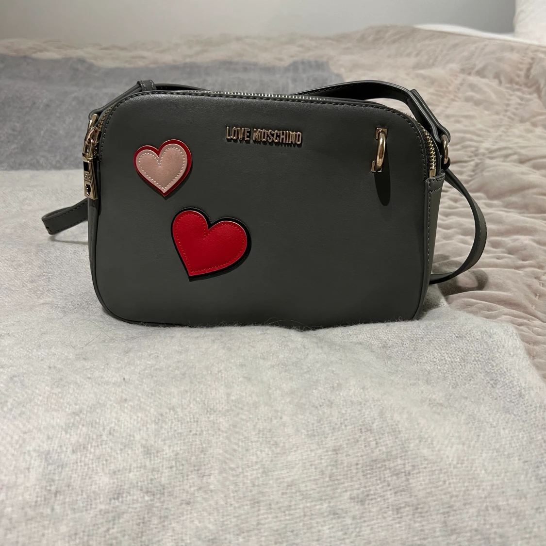  LOVE MOSCHINO väska  - 90