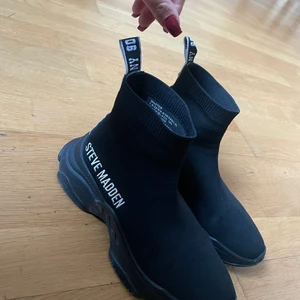 Steve Madden skor - • Nytt skick • pris kan diskuteras vid snabb affär 