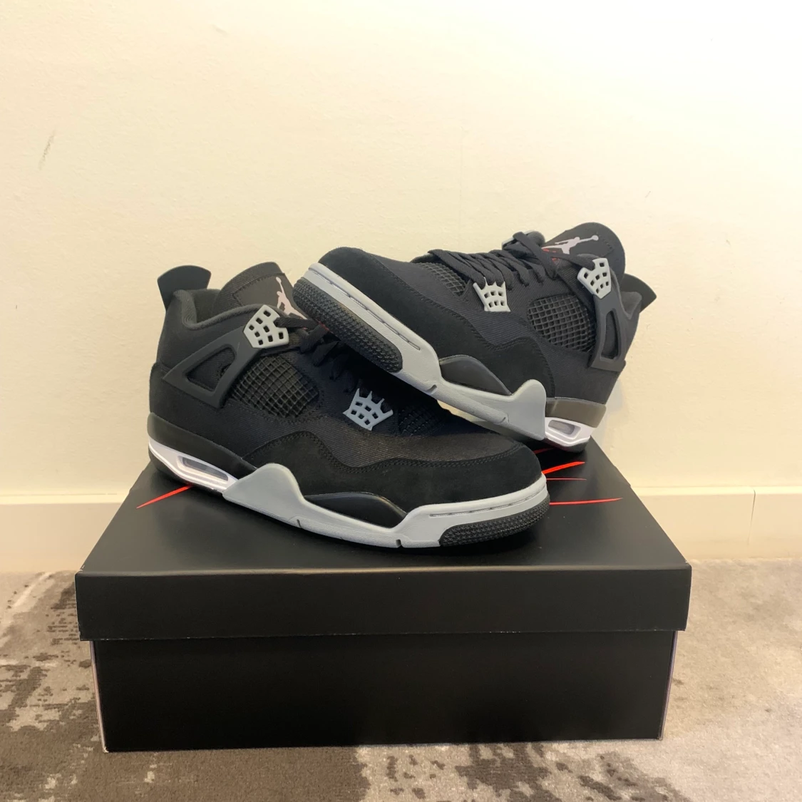 JORDAN 4 ”Black Canvas” - 90