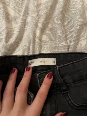 Molly jeans  - Aldrig använda super fina gråa 