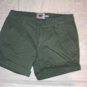Shorts  - Oanvända short från lager 157