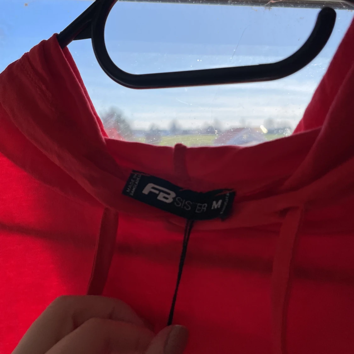 Tunn röd hoodie - 90