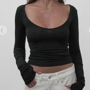 Ny Adsgn topp - Helt ny adsgn soft top, strl xs, men är väldigt stretchig så passar xs-m.  Nypris 499kr🥰✨  