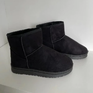 Uggs - Fejk uggs, använda men i bra skick💗
