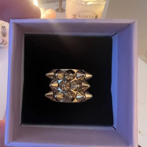 Edblad peak ring - Säljer min Edblad ring! Strl 16,8 och jättefint skick 💞 Nypris 399