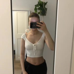 Crop top - Aldrig använd 