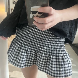 Rutig kjol - Passar S/M