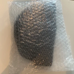 Cp COMPANY Mössa | bra skick - Säljer för att jag knappt använder den och att den börjar bli för liten för mig 