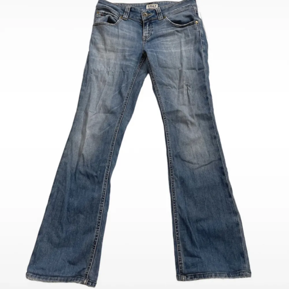Så så så snygga lågmidjade Tommy hilfiger jeans!!!🙌🏼🙌🏼🙌🏼🙌🏼. Jeans & Byxor.