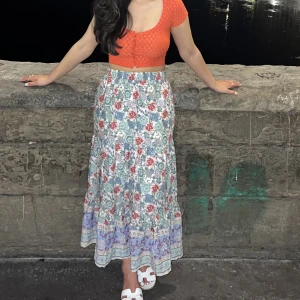 Topp och kjol - Både Topp & kjol till salu, storlek xs/s