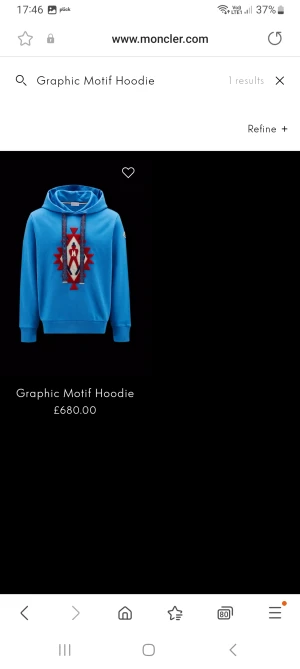 Moncler Hoodie - Köpt från moncler sidan online tyvärr passade inte . Säljer nu för billigt pris. Använd bara en gång . 