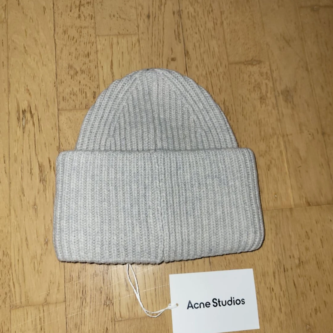 Acne studios mössa  - 91