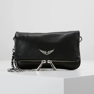 Zadig väska - Nu säljer jag min Zadig väska. Den är en rock nano, den minsta modellen. Köpt 2000kr. Lånade bilder, skriv om ni vill ha fler bilder!❤️