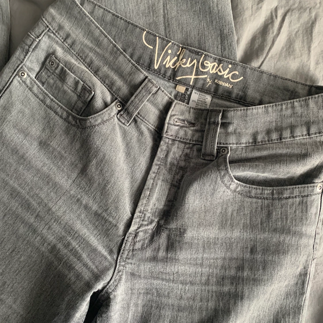 Gråa raka jeans - 90