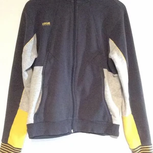 Hugo Boss Kofta - Storlek S. 7,5/10 skick. En skön & unik Hugo Boss kofta