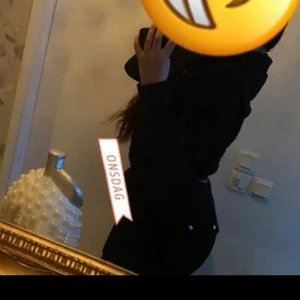 Juciy couture  - Säljer nu min favorit dress som tyvärr inte går till andvändning nått mer storlek M men de passar super bra på en S också SNABB AFFÄR 