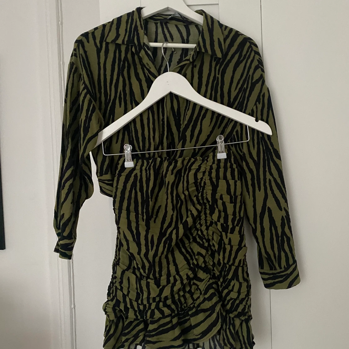 Coolt zebramönstrat set från Zara - 90