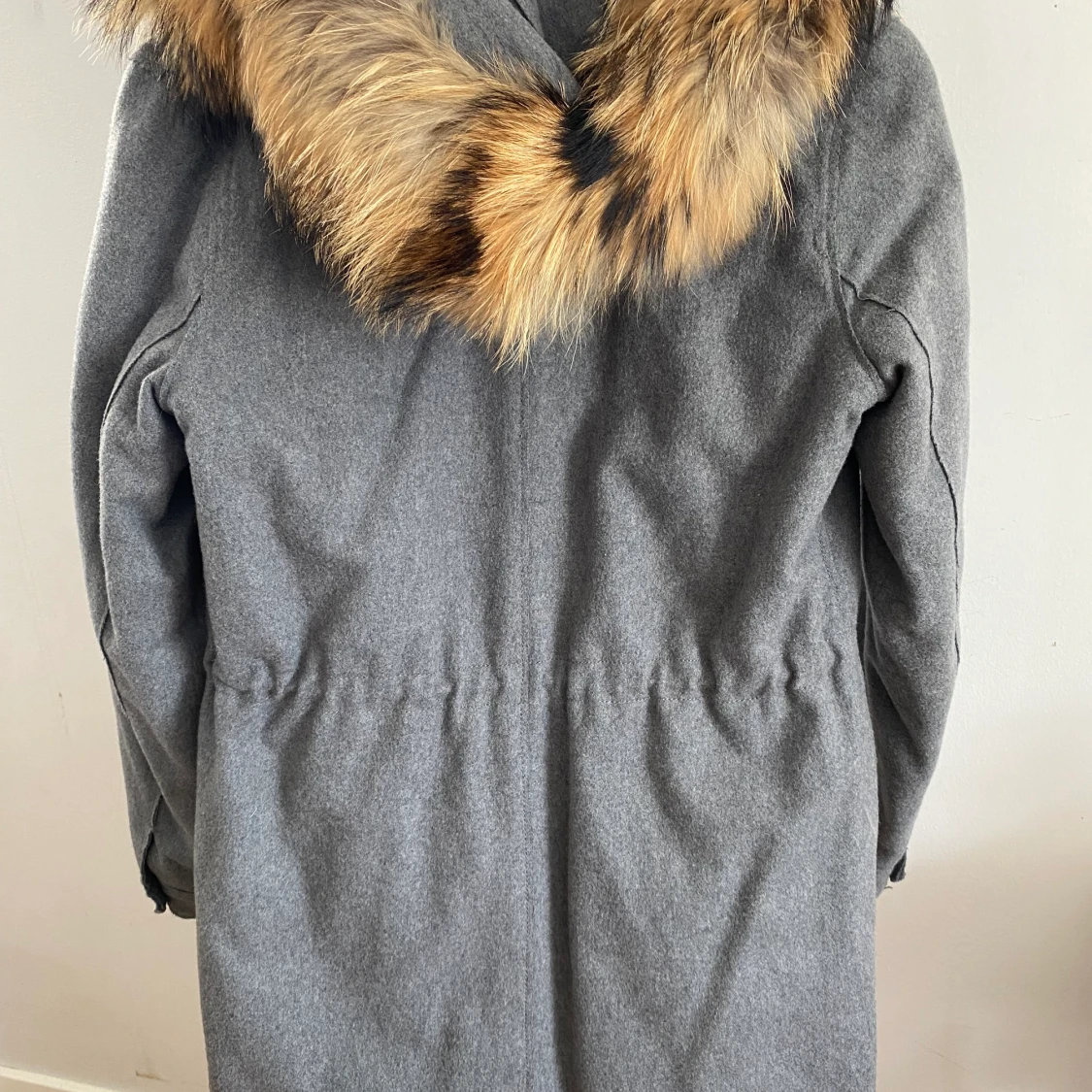 Grå jacka från Blonde nr 8  - 90