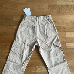 Cargo pants  - Oanvända  Bershka
