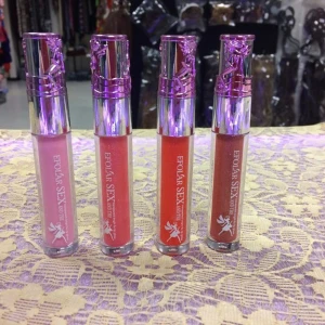 Lipgloss  - Ca 11.50 cm hög  35kr/st  Sammafrakt 