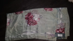 Sjal från Alexander mc Queen  - Helt ny oanvänd super fin sjal från Alexander mc Queen 