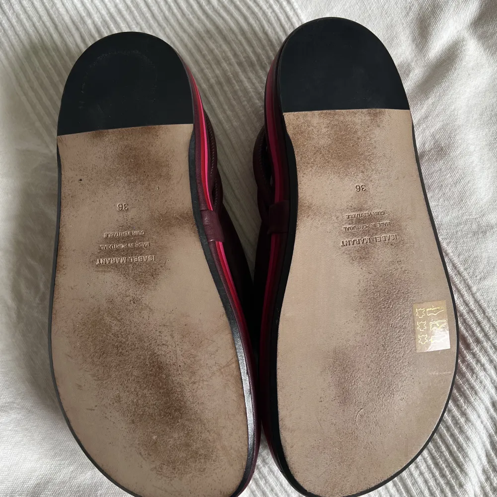 Flipflops/sandaler i äkta läder från Isabel Marant   Stl 37 . Skor.