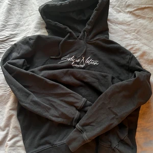 Snygg hoodie - Snygg hoodie i storlek L