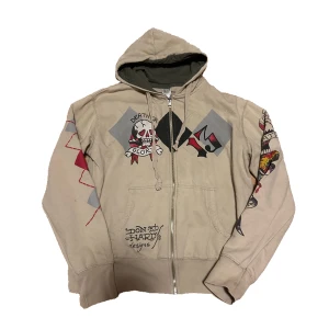 Ed Hardy hoodie - Suuuper fin sip up hoodie från ed hardy💗 sparsamt använd.