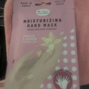 moisturizing Hand mask  - Moisturizing En handkräm  Vanilla & Almond Helt ny  