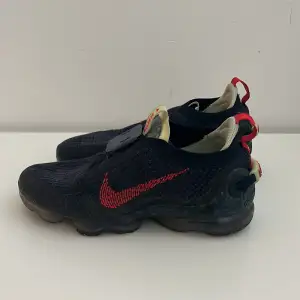 Dette er noen vapormax 2020 dette er noen vapormax 2020 modell. Disse selger jeg fordi jeg får lite bruk får de. Disse er størrelse 42,5