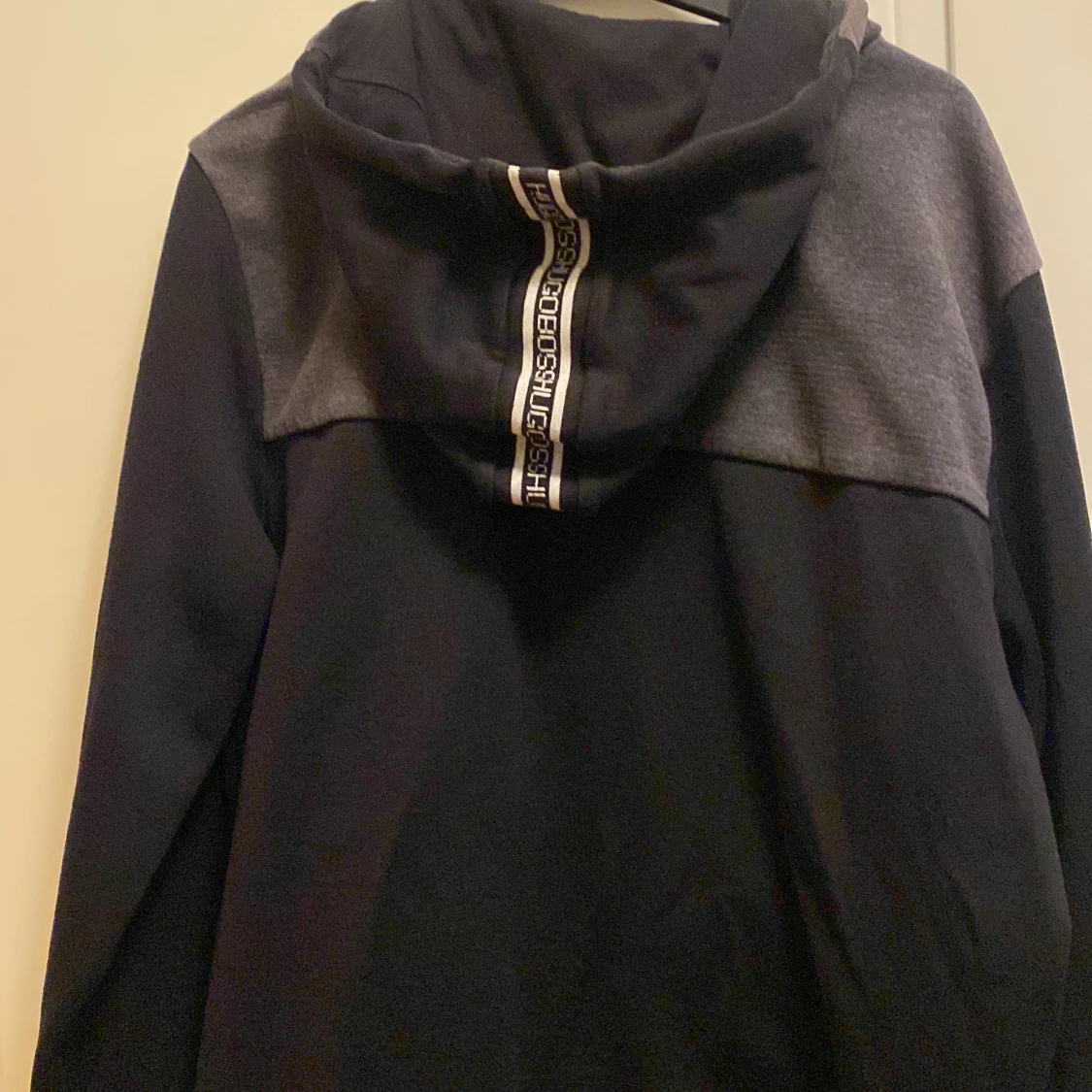 Hugo boss kofta  - 90