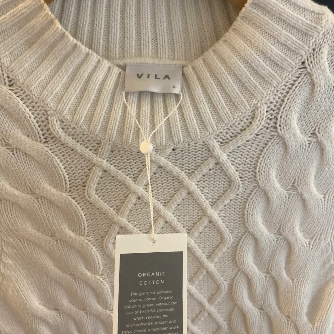 Stickad tröja vila  - 90