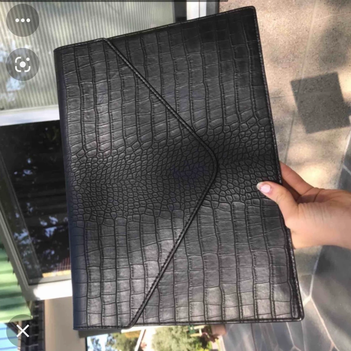 Datorfodral i skinnimitation