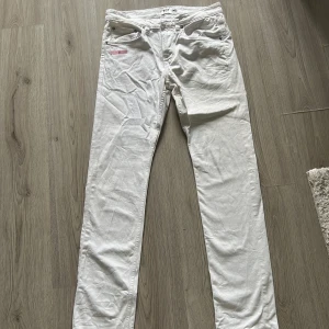 Jeans - Storlek 34/34