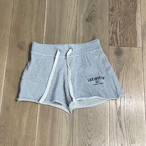 Lexington shorts  - Jättefina lexington short i super skick. Storlek s och i mjukis material. Sitter superfint på. 
