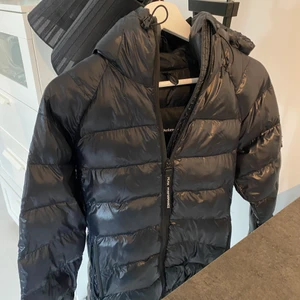 Dunjacka XS-S - Superfin dunjacka från Peak performance i bra skick! ❤️‍🔥