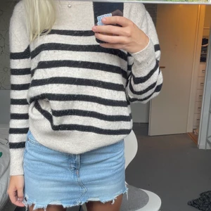 Randig stickad tröja - Randig stickad tröja ifrån hm