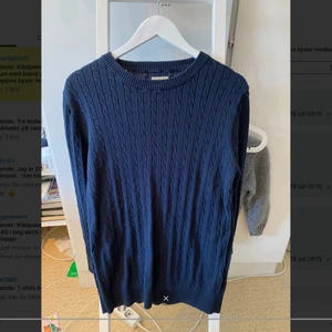 Stickad tröja  Crocker small, men stor i storlek  - Crocker tröja från JC  Small Stor i storlek 